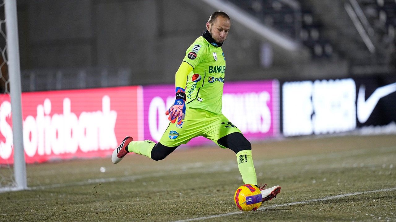 Kevin Moscoso la figura del mejor once de la vuelta de octavos de la Liga de Campeones