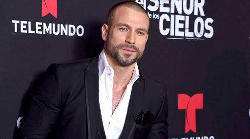 Rafael Amaya reaparece como «El Señor de los Cielos» y causa furor