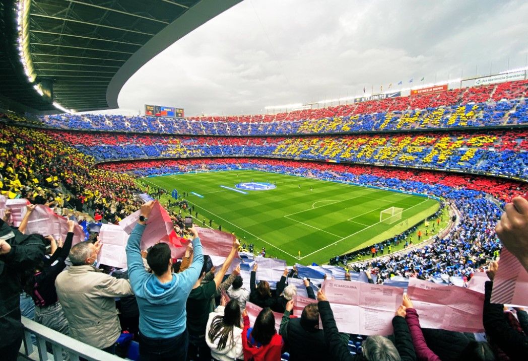 Barcelona vs. Madrid establece récord mundial de asistencia en el fútbol femenino