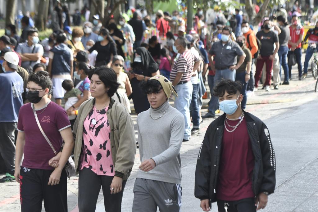 Con un día de atraso, Salud reporta 679 contagios detectados el domingo