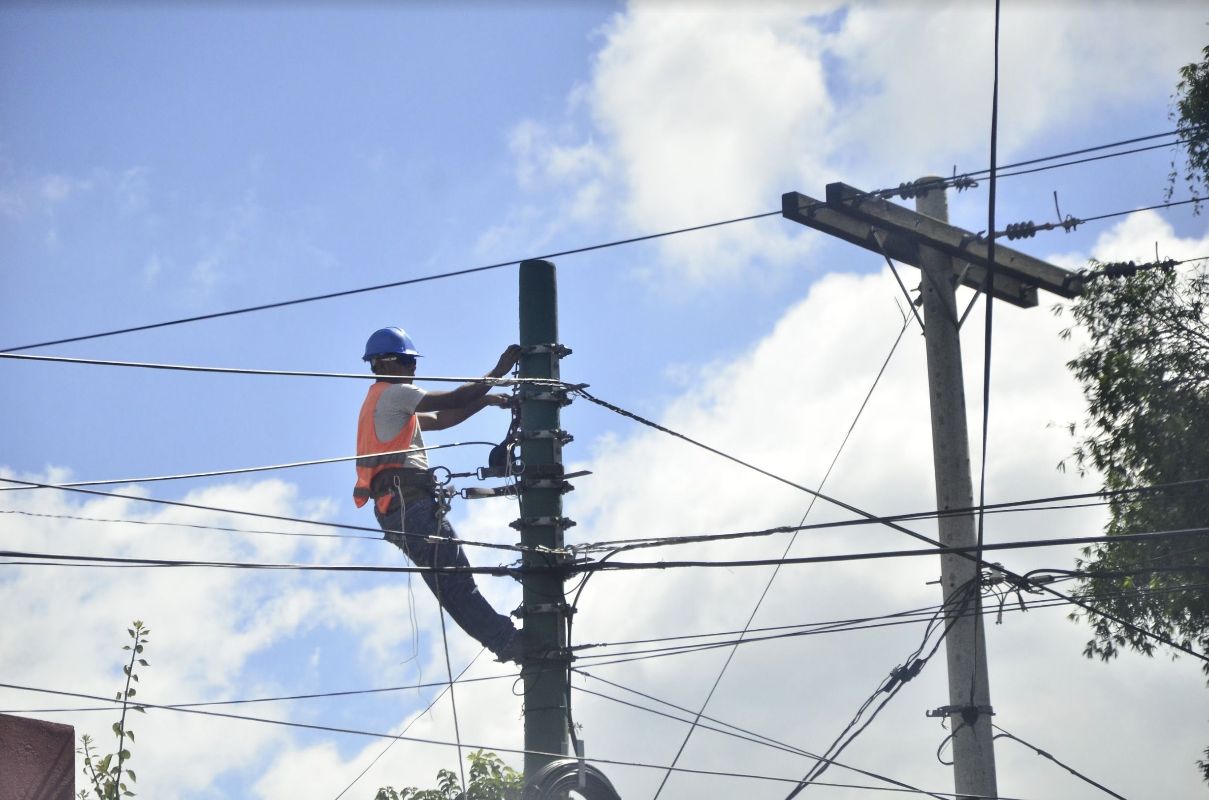 Entra en vigencia el aporte social a la tarifa de energía eléctrica