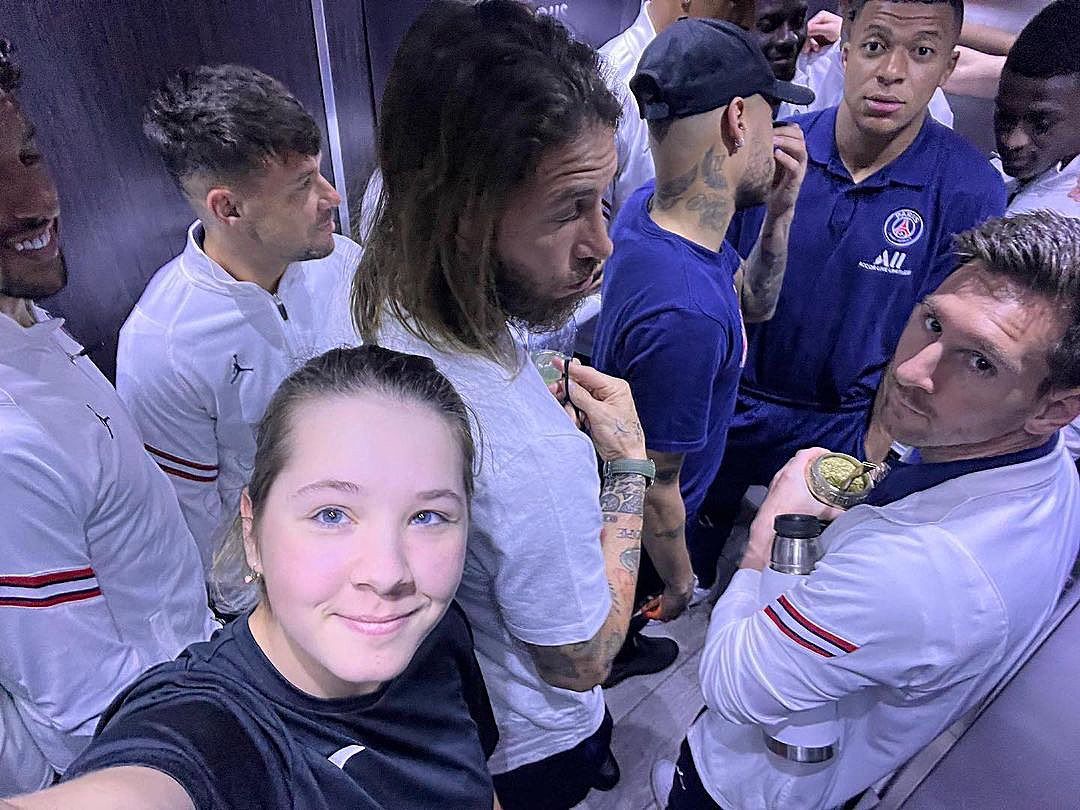 El selfie de la golfista rusa con los jugadores del PSG que se hizo viral