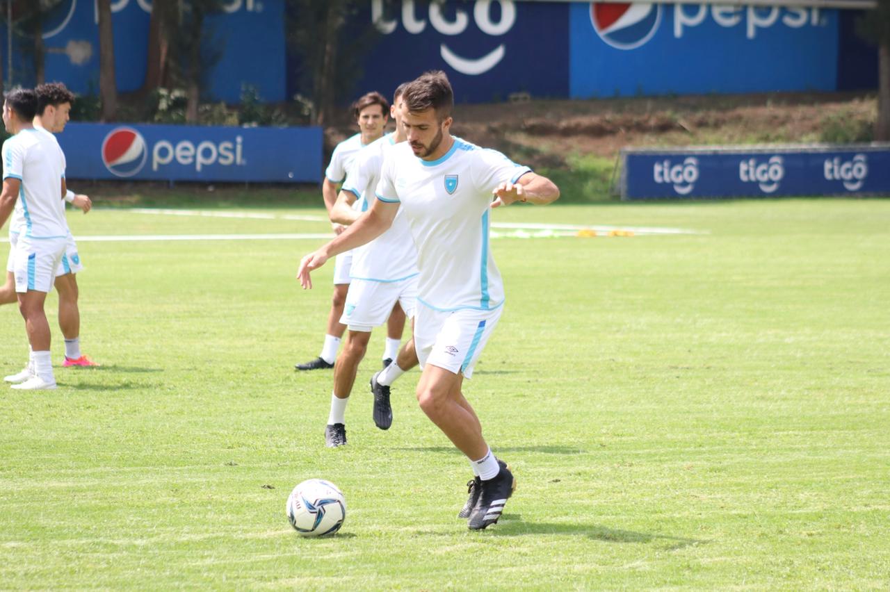 Saravia: «Uno debe dar su mayor esfuerzo por representar a la selección»