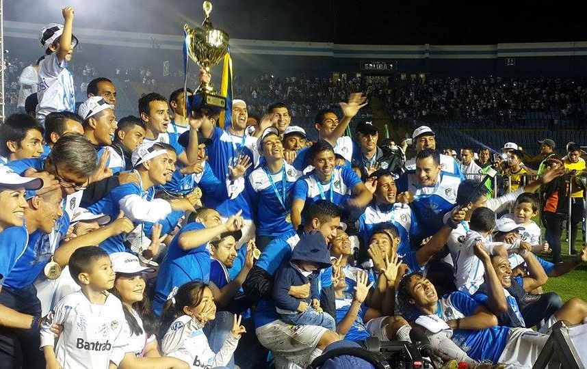 Comunicaciones celebra el séptimo aniversario de su hexacampeonato