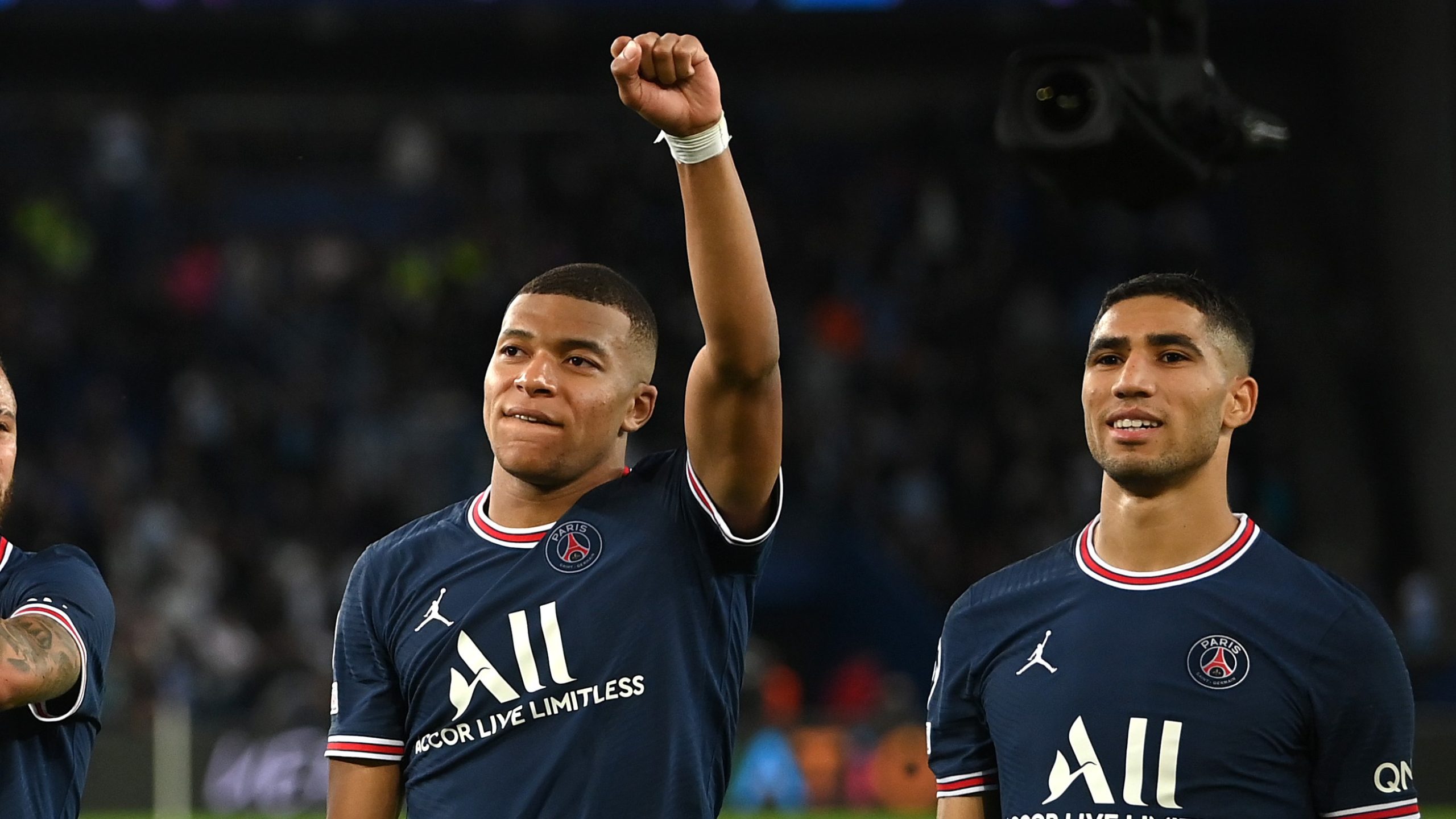 Kylian Mbappé es visto en un restaurante de Madrid junto a un ex jugador merengue