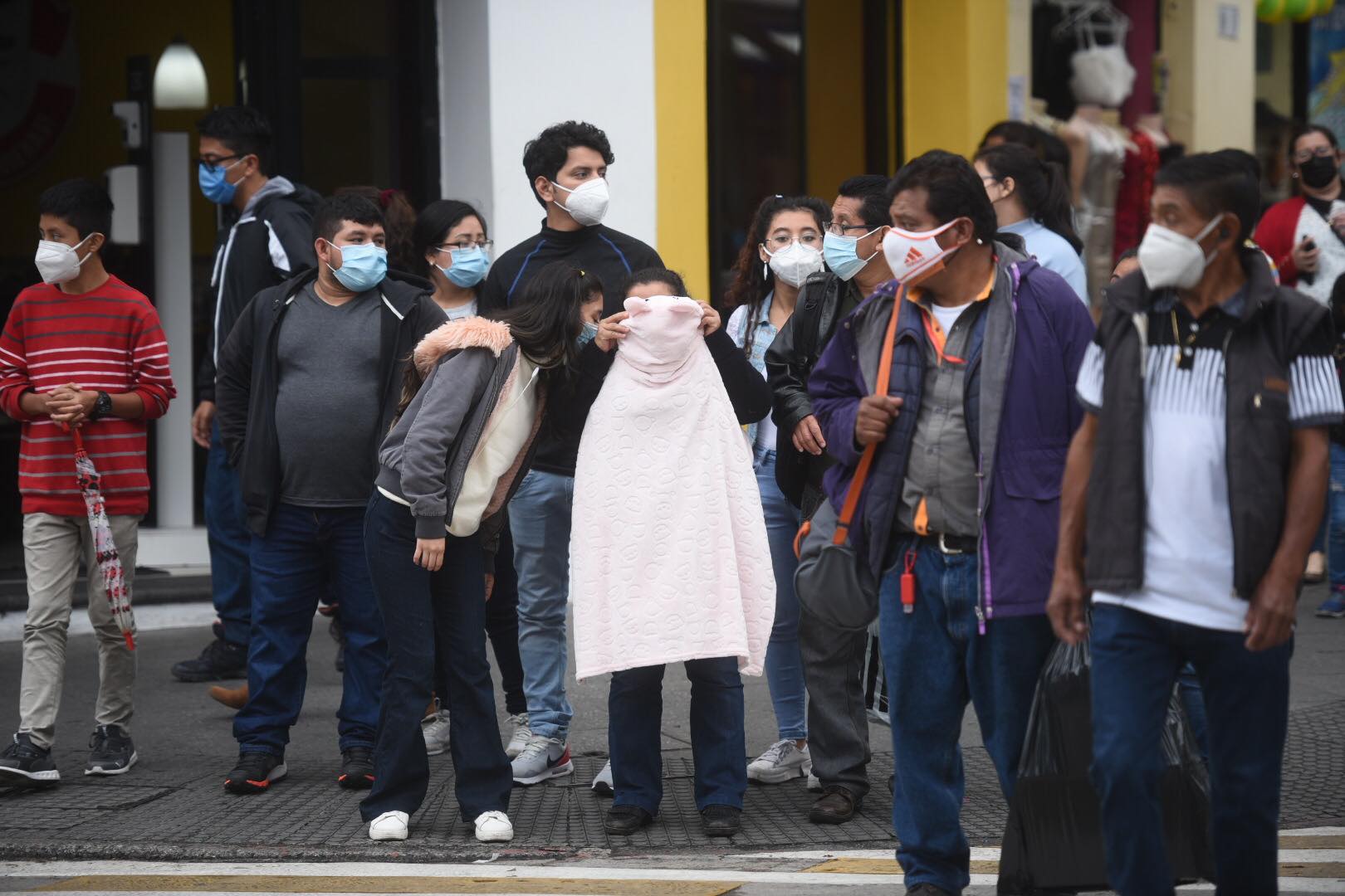 Salud emite acuerdo para modificar uso de mascarilla y tablero de alertas