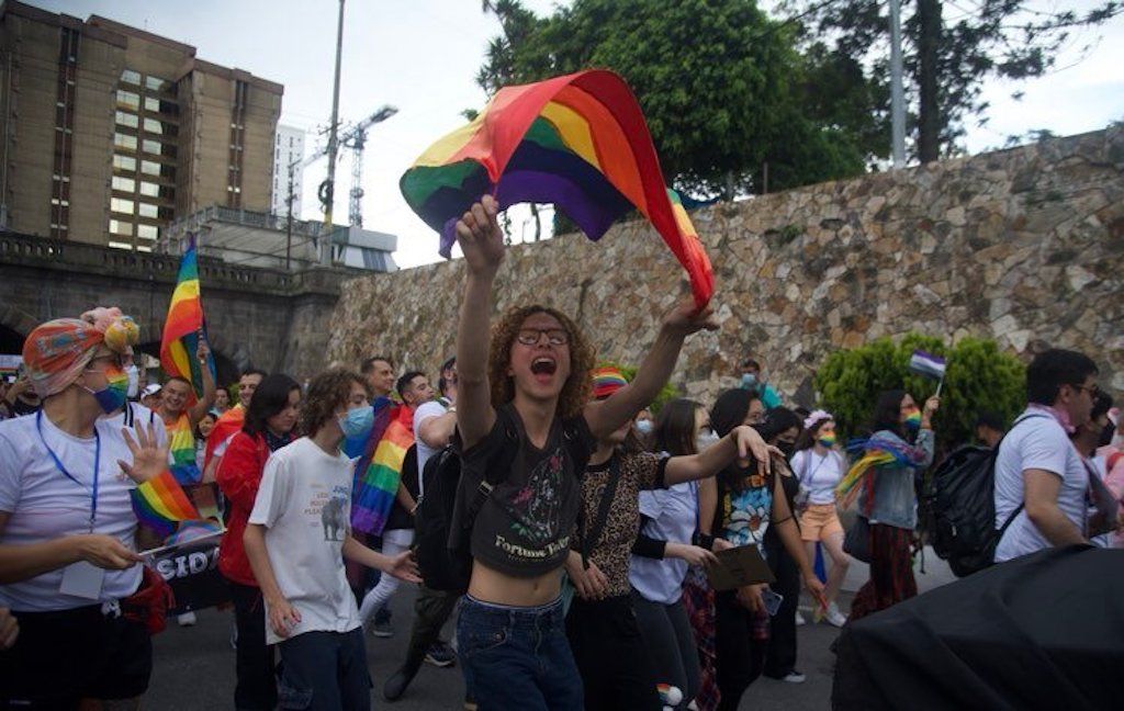 Miles marchan contra la homofobia y la transfobia en Guatemala