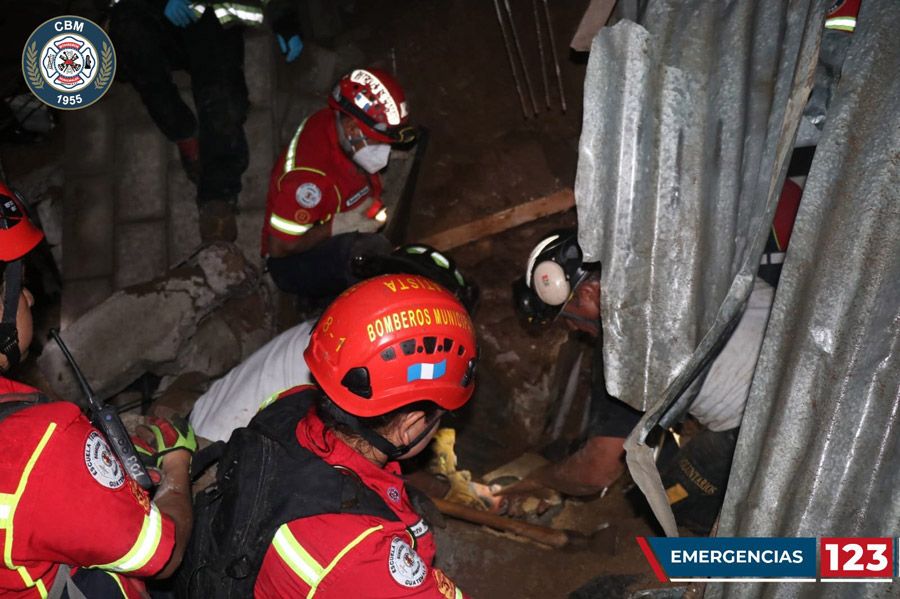 Viviendas colapsan en zona 5 de la ciudad tras deslizamiento de tierra