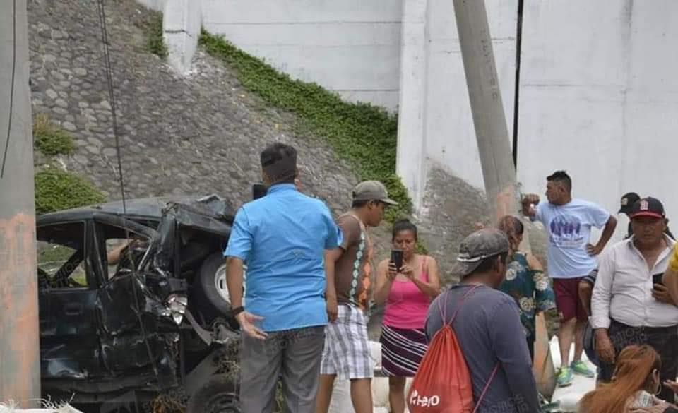 Una mujer fallecida y otras cinco personas heridas deja accidente en autopista Palín-Escuintla