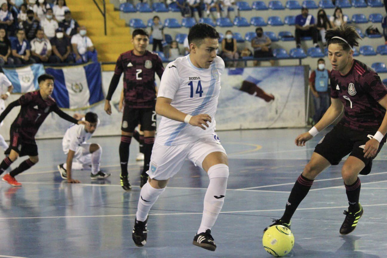 Guatemala asegura el primer lugar del Grupo A del Torneo de Futsal tras empate ante México