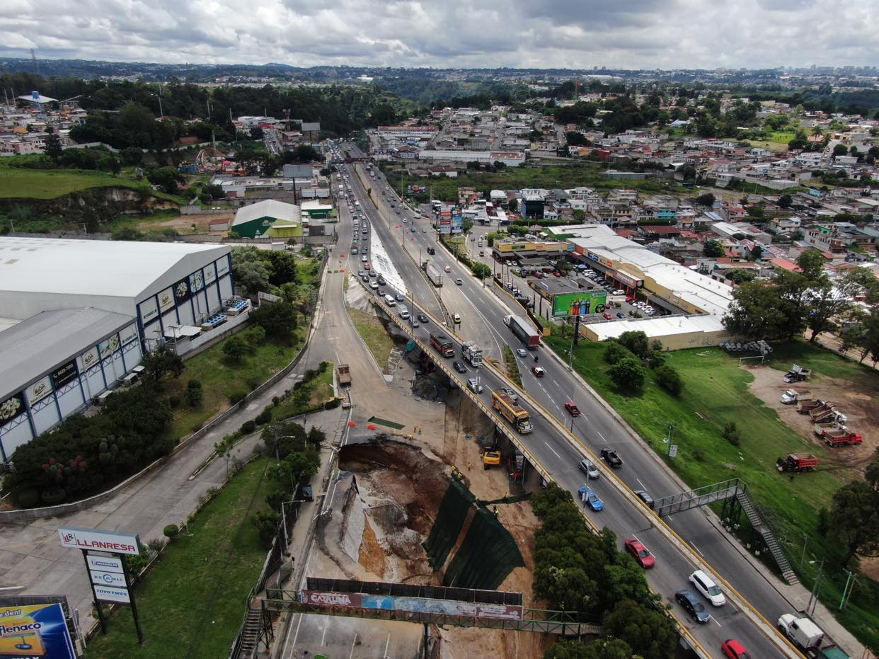 Citan a Defensa para que explique compra de puentes por Q139 millones