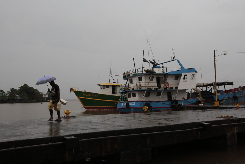 Tormenta Bonnie toca tierra en Nicaragua; se prevé que alcance a Guatemala