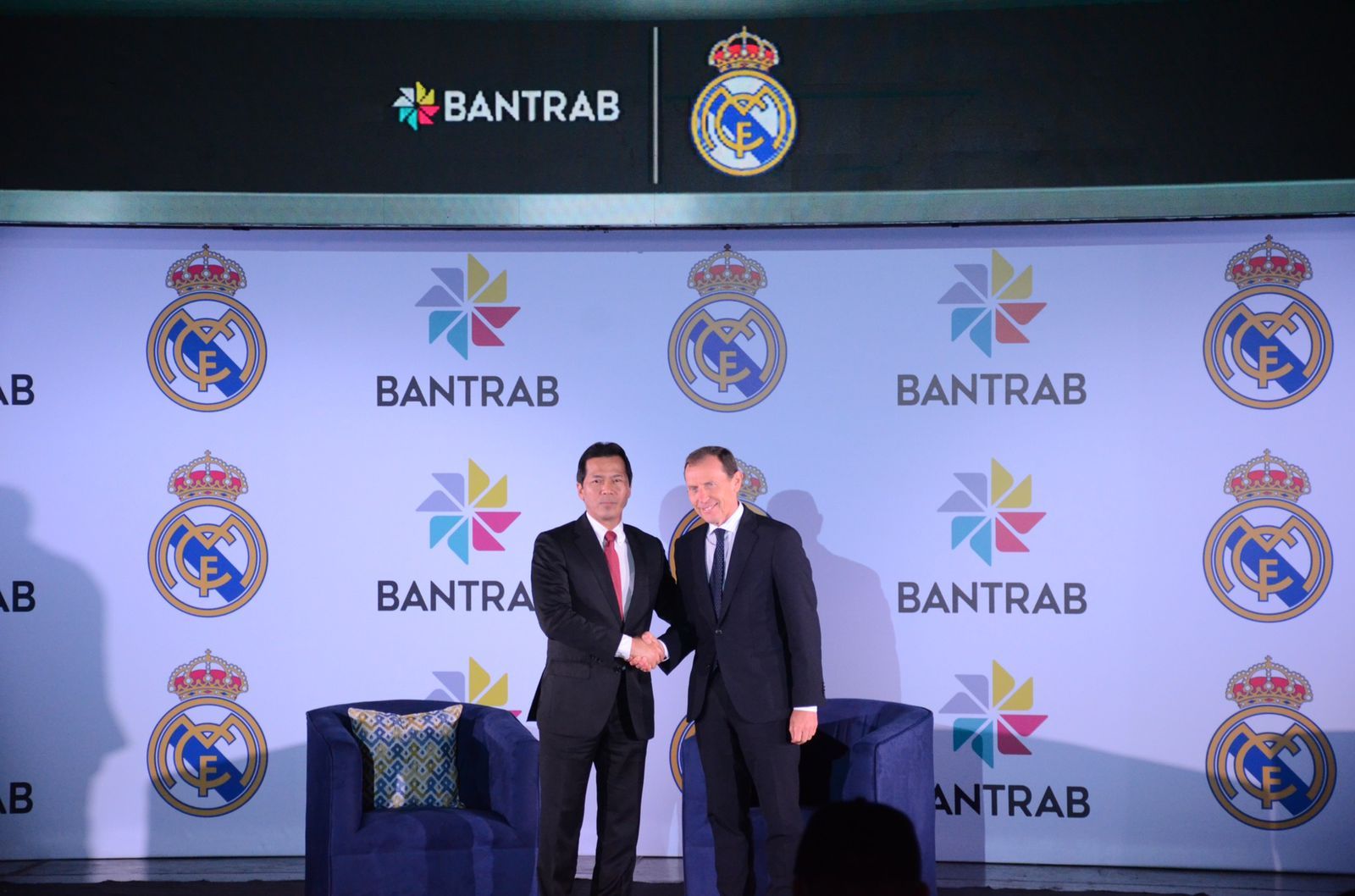 Bantrab y Real Madrid firman histórica alianza que aportará al futbol guatemalteco