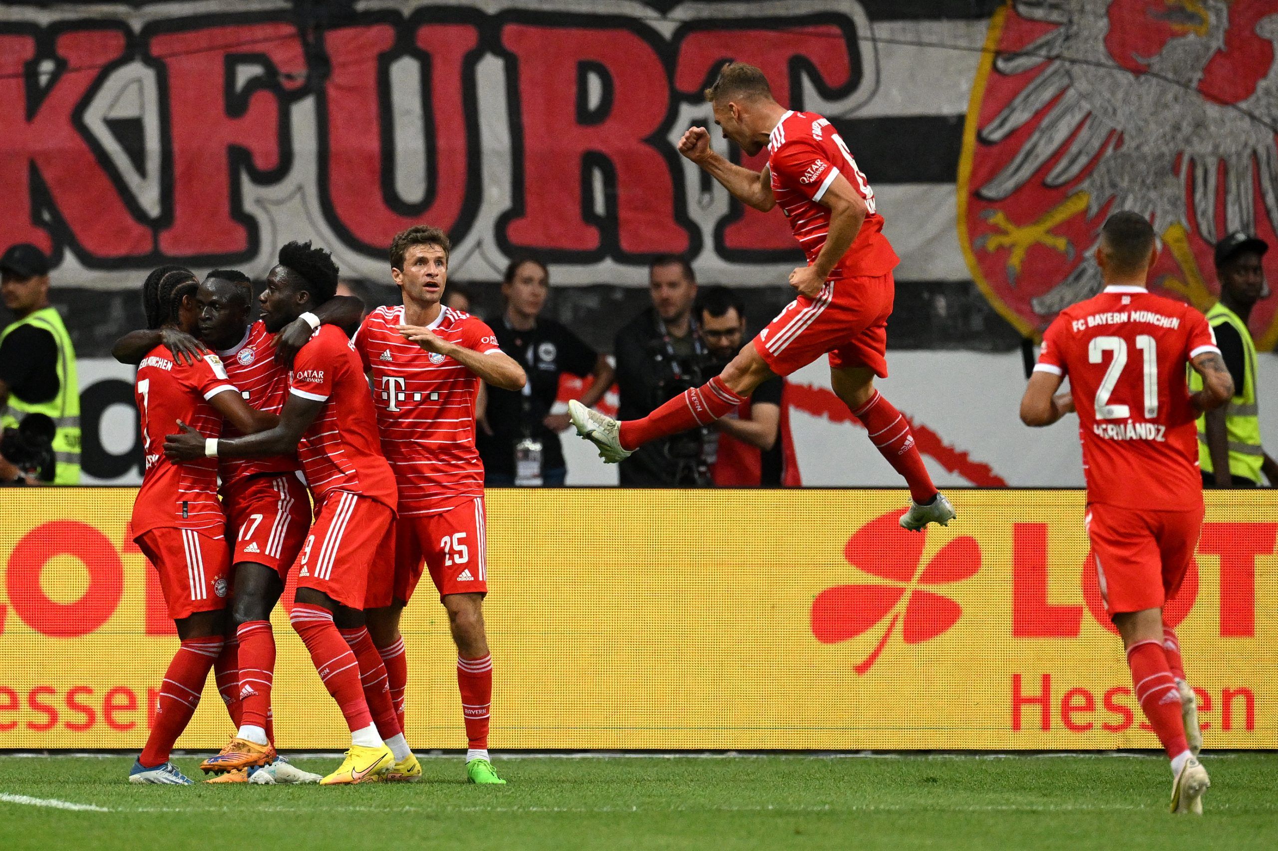 El Bayern inicia la era «post Lewandowski» con goleada sobre el Eintracht