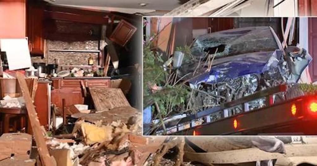 VIDEO. Automovilista choca contra casa y destruye la cocina