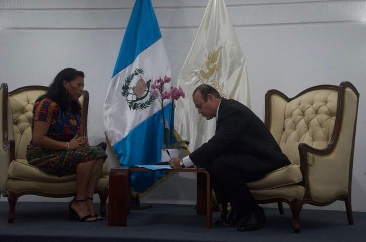 Alejandro Córdova toma posesión como procurador de los derechos humanos