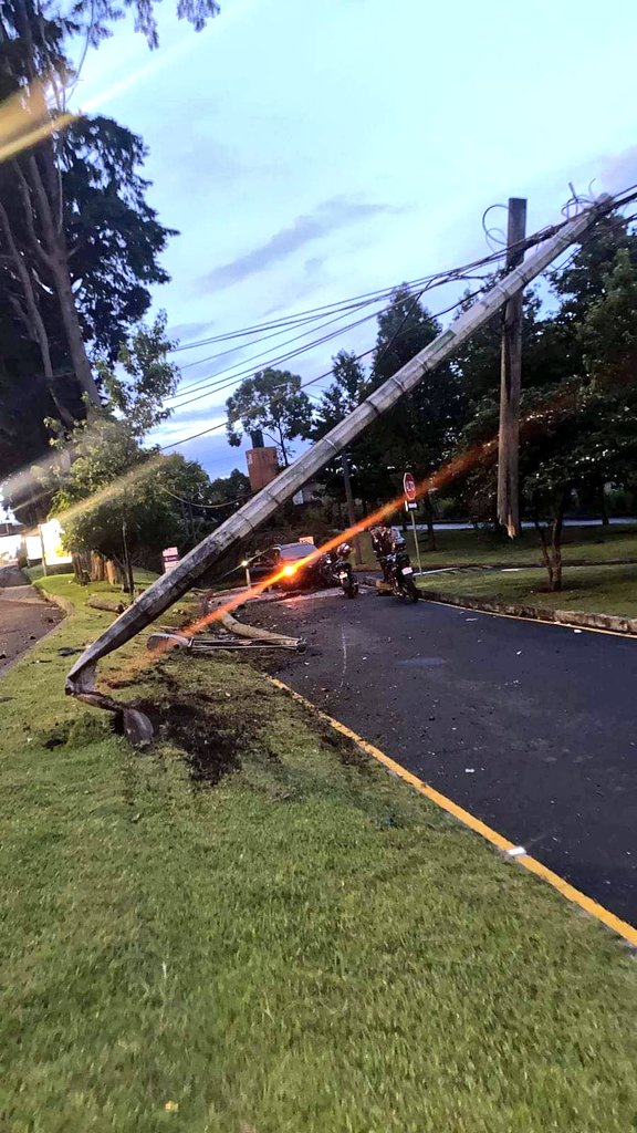 Otro accidente sucedió esta madrugada en la carretera a El Salvador, en el kilómetro 15.