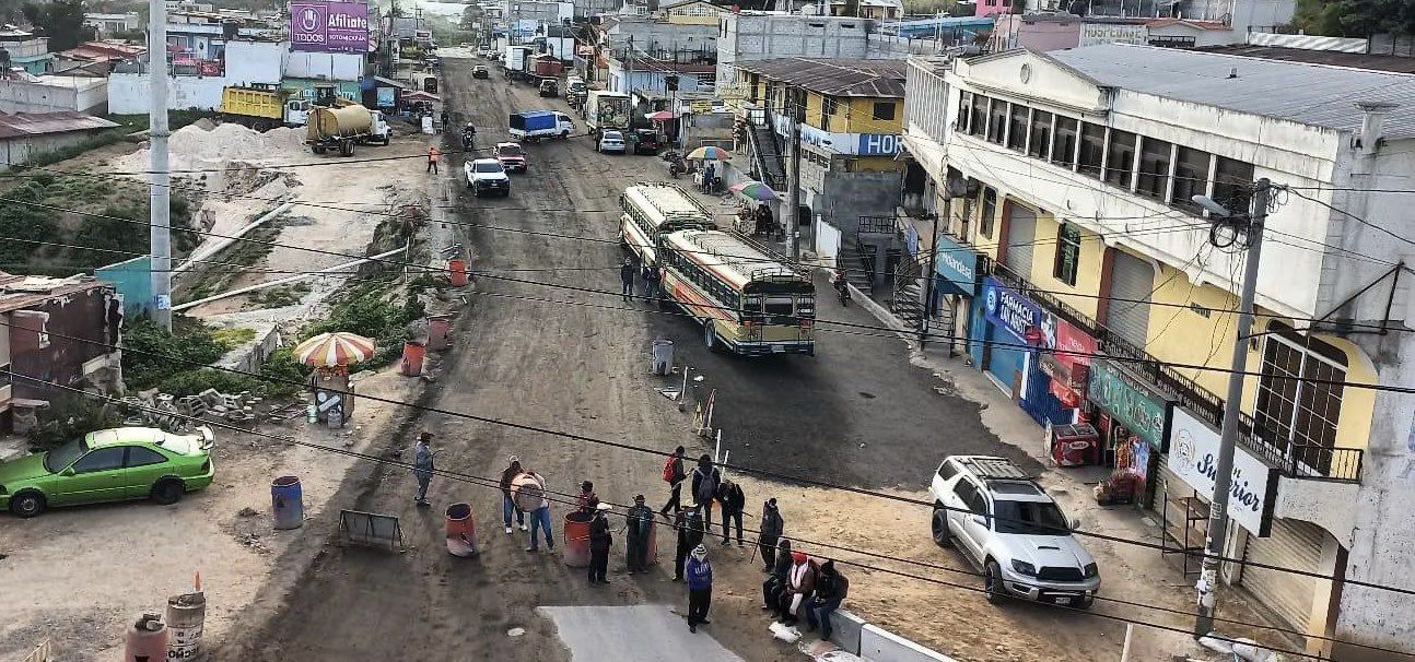 Inician bloqueos durante primer día de protestas