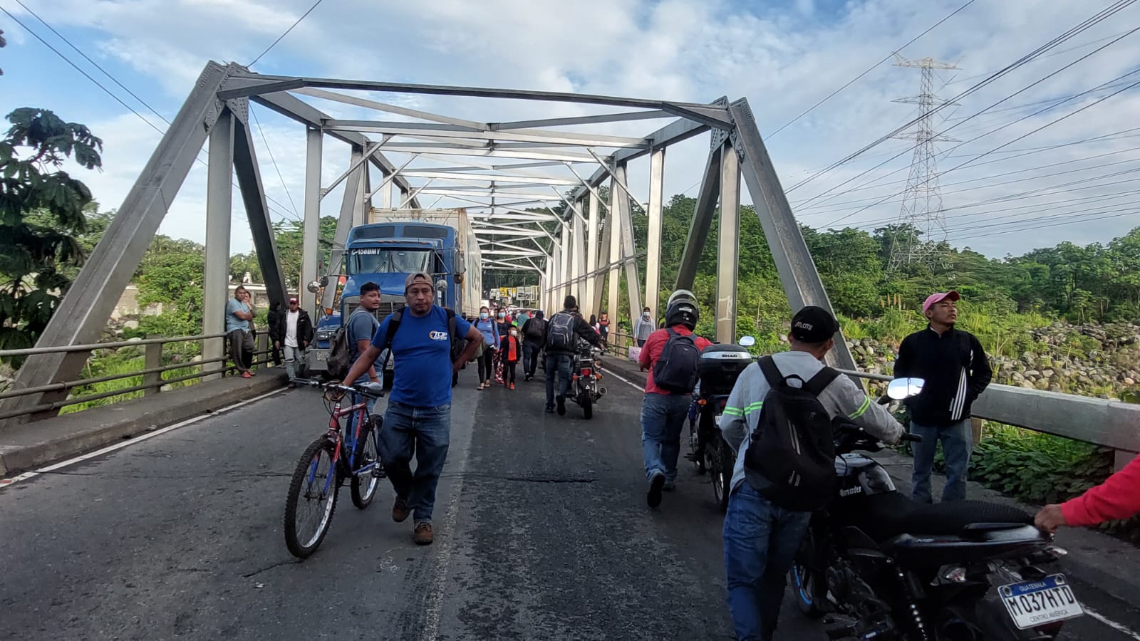 Se reportan bloqueos en Retalhuleu, San Marcos y Escuintla