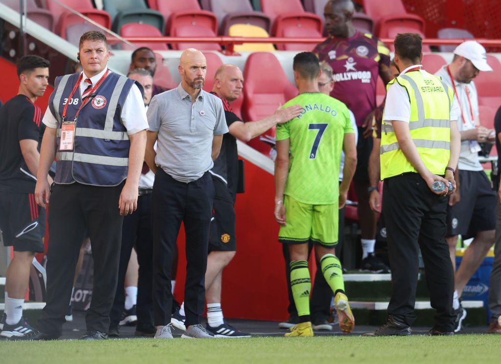 Tras caer goleados ante el Brentford, el técnico del Manchester United pidió nuevos fichajes