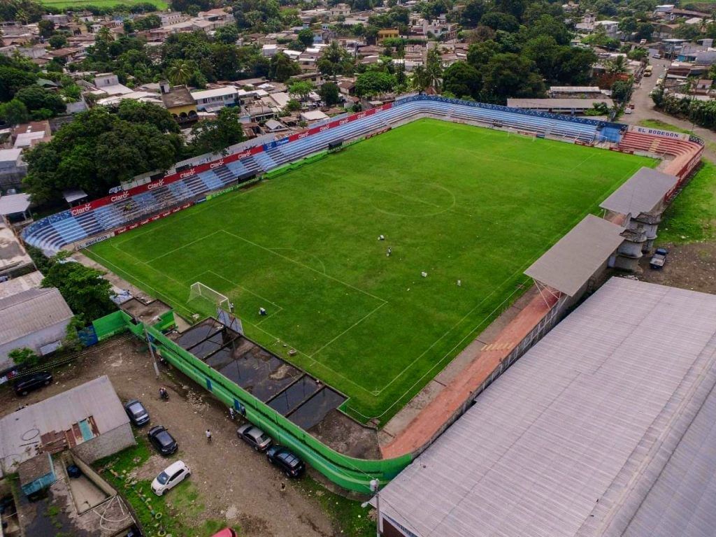 Santa Lucía denuncia robo en los camerinos de su estadio