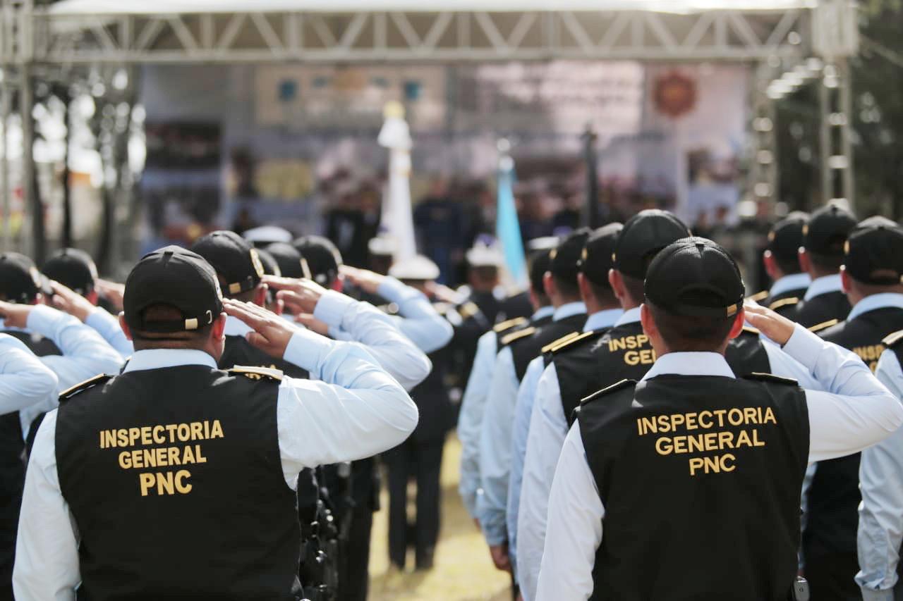 Policía es detenido en mercado La Terminal por dos delitos