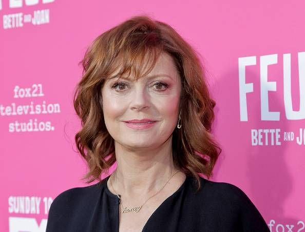 Candente video de Susan Sarandon en lencería transparente tiene las redes de cabeza