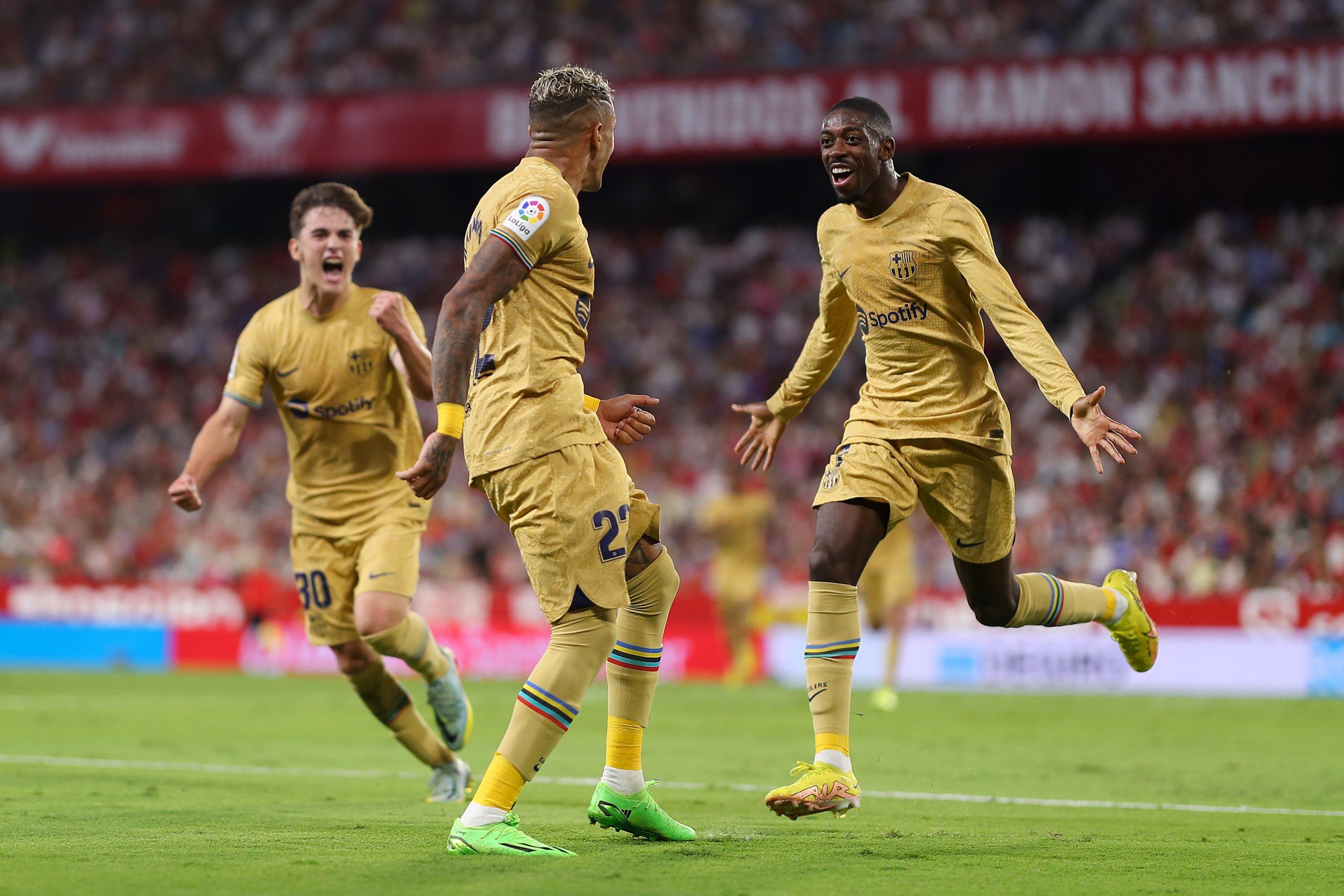 ¡Imparable la «Xavineta»! El Barça golea a domicilio al Sevilla previo al inicio de Champions