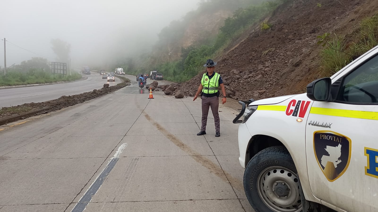 Provial reporta derrumbe en el km 48 de la ruta al Atlántico