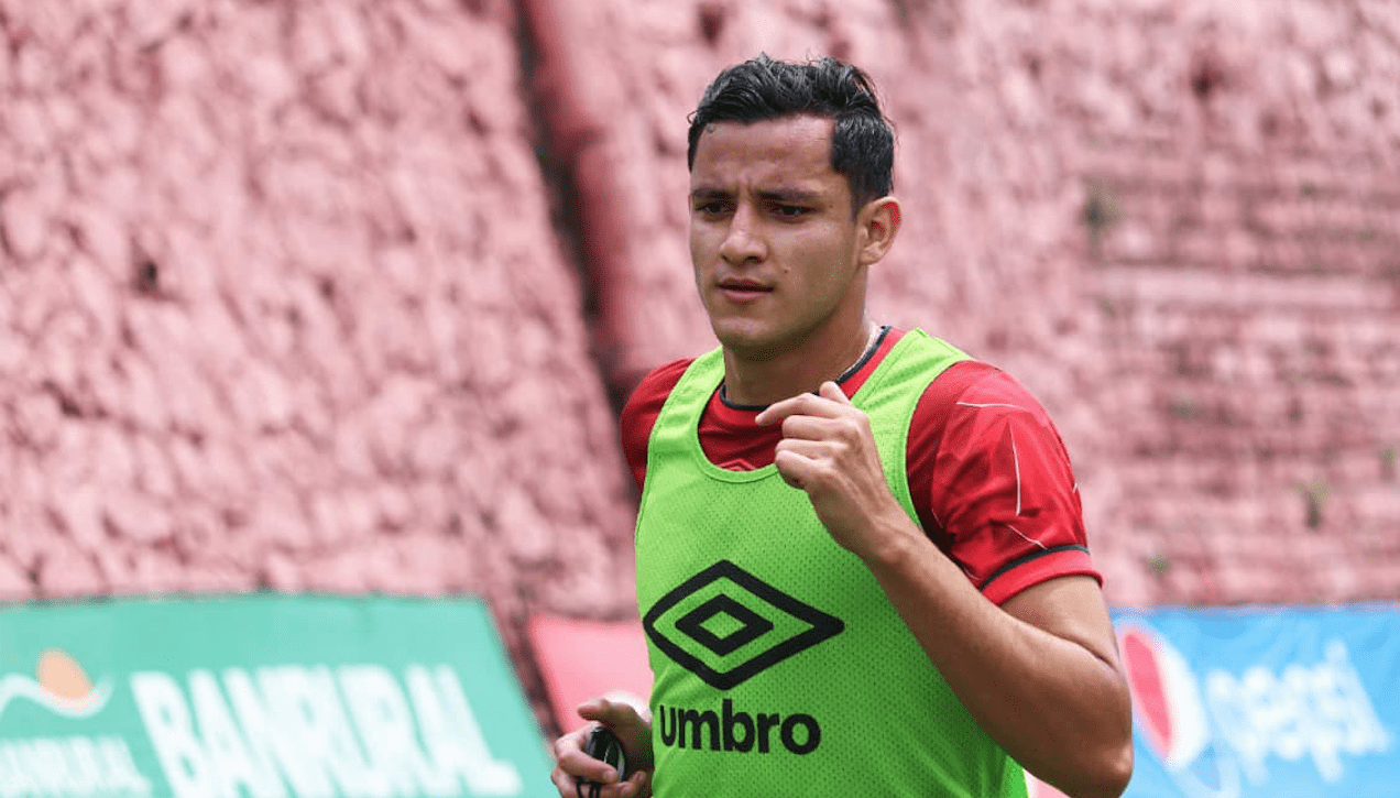 José Carlos Martínez estará fuera de las canchas cerca de dos meses