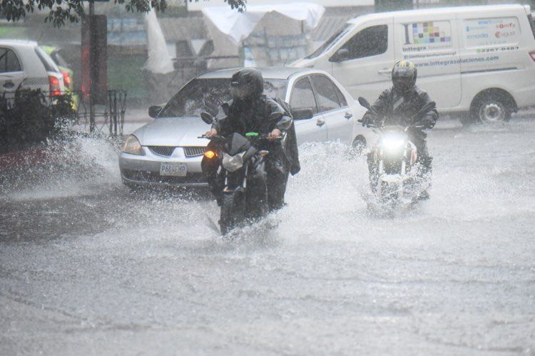 Se emite nuevo aviso de lluvias por acercamiento de dos sistemas