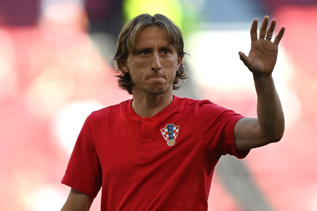 ¿Llegará al Clásico? Luka Modric sufre una lesión muscular