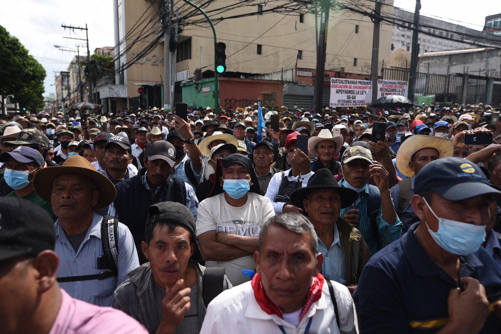 Veteranos militares anuncian bloqueos durante tres días