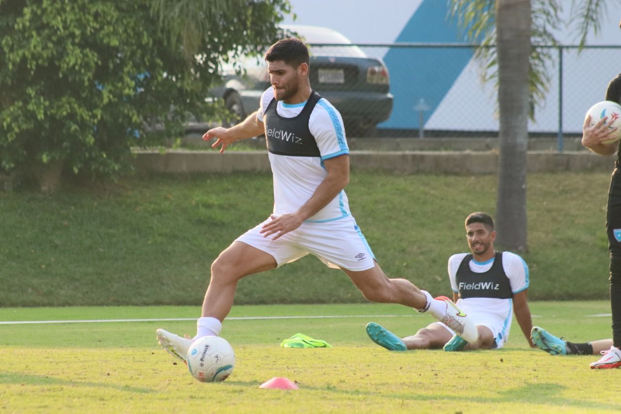 “Estos partidos nos sirven para crecer como grupo”, dice José Pinto