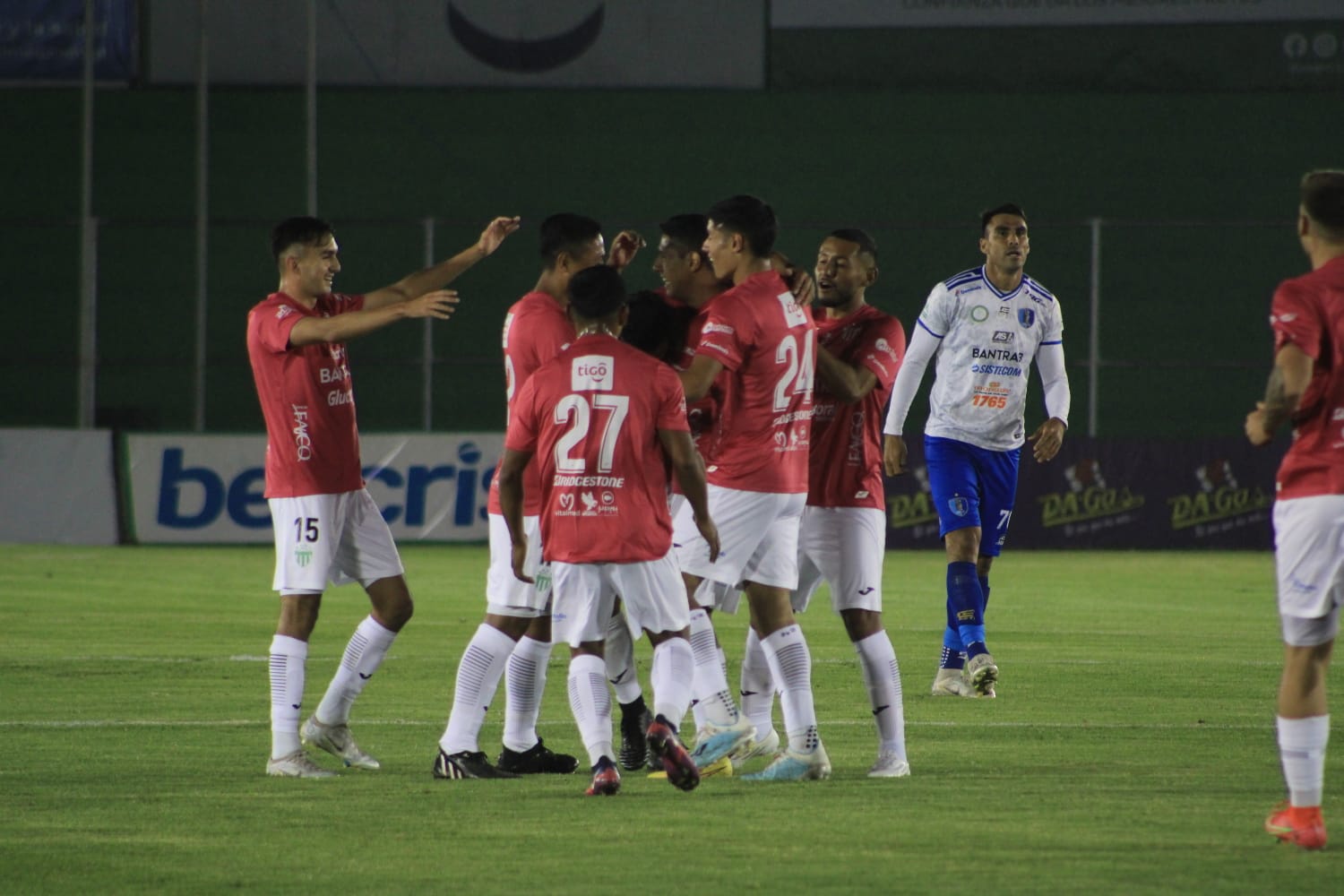 ¡Victoria colonial! Antigua GFC derrota a Santa Lucía y vuelve a la senda del triunfo