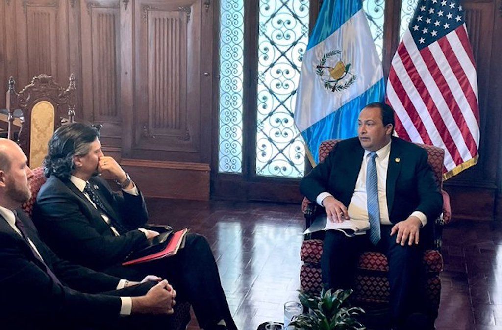 Coordinador anticorrupción de EE.UU. da detalles de su visita a Guatemala