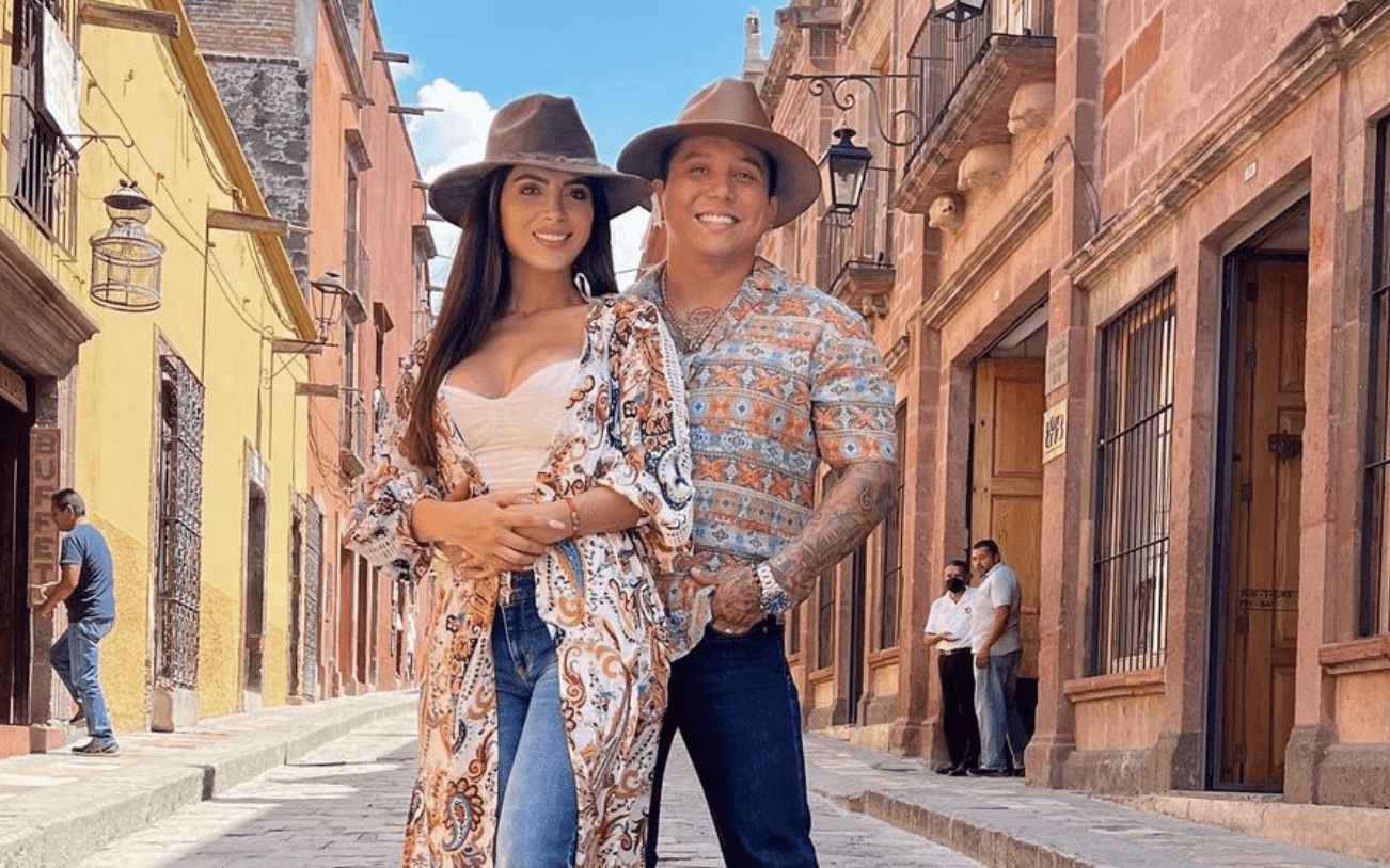 Kimberly Flores revela que huele los calzoncillos de Edwin Luna para saber si fue infiel