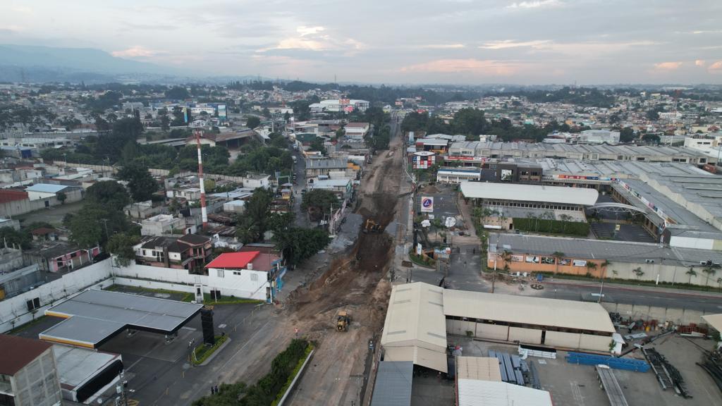 Pocos avances en la reparación del hundimiento en Villa Nueva