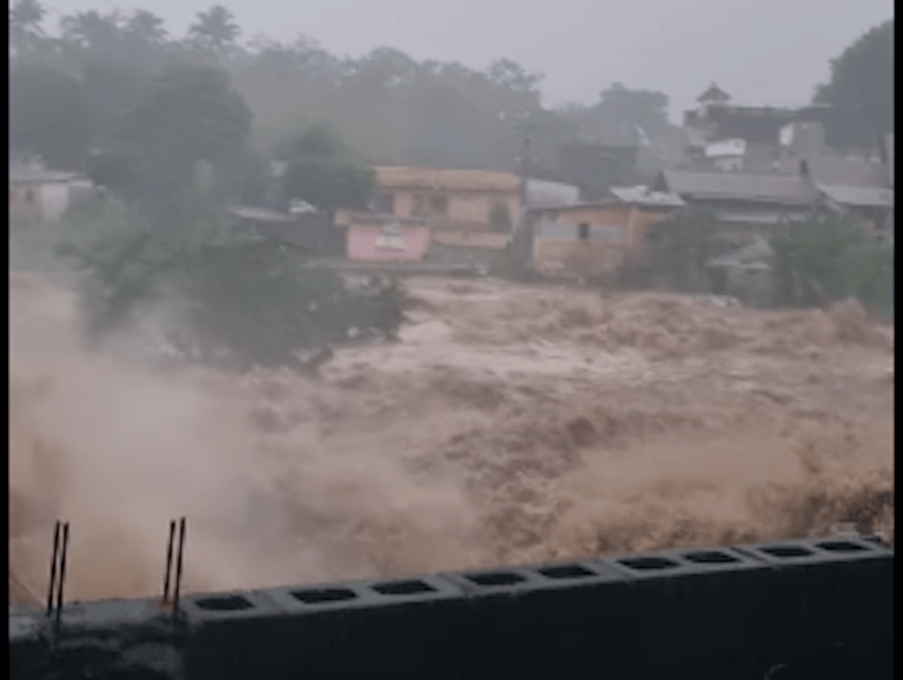 Videos impactantes de la crecida repentina del río Sis