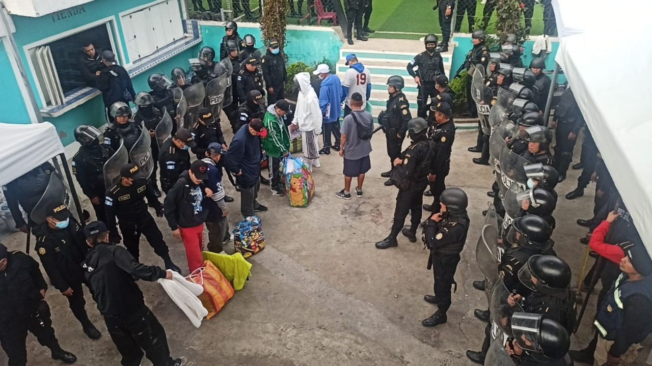 Operativo contra salvatruchas en la cárcel Pavoncito y colonia Canalitos