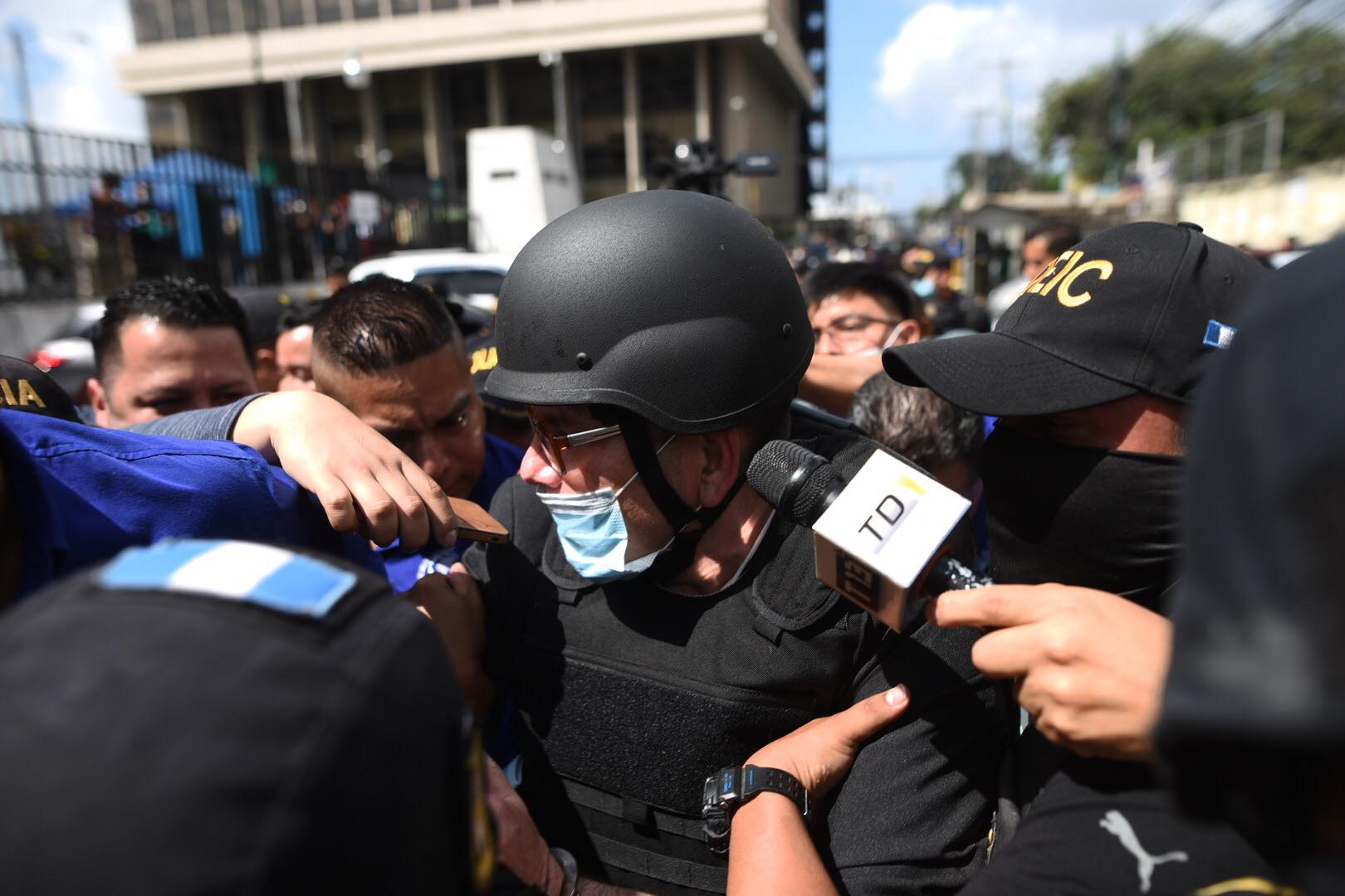 VIDEO. Caótica llegada a Tribunales tras captura de Manuel Baldizón