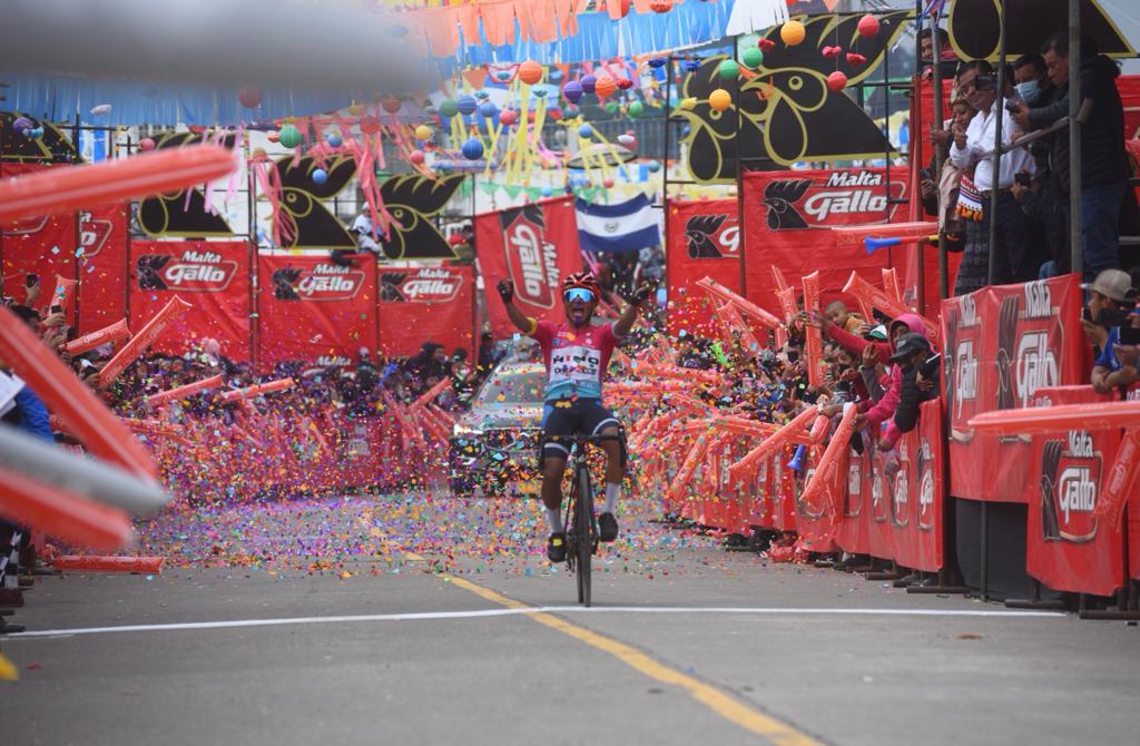 ¡Triunfo guatemalteco! Mardoqueo Vásquez conquista la nueva ‘Etapa Reina’ de la Vuelta