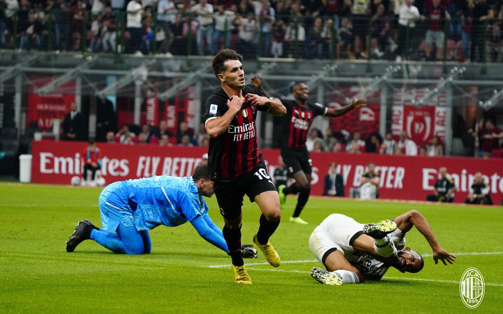 Milan se impone con autoridad ante la Juventus