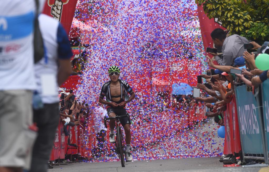 ¡Nuevo líder! Wilmar Pérez se lleva la tercera etapa y es nuevo líder de la Vuelta