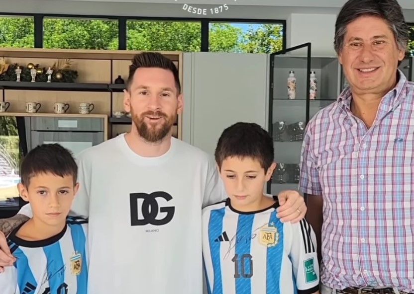 Messi recibe distinción como ciudadano ilustre en la ciudad de Funes