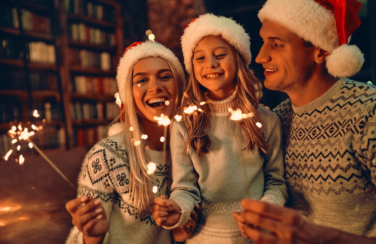 Coca-Cola celebra la unión de la familia y amigos con su nueva campaña navideña