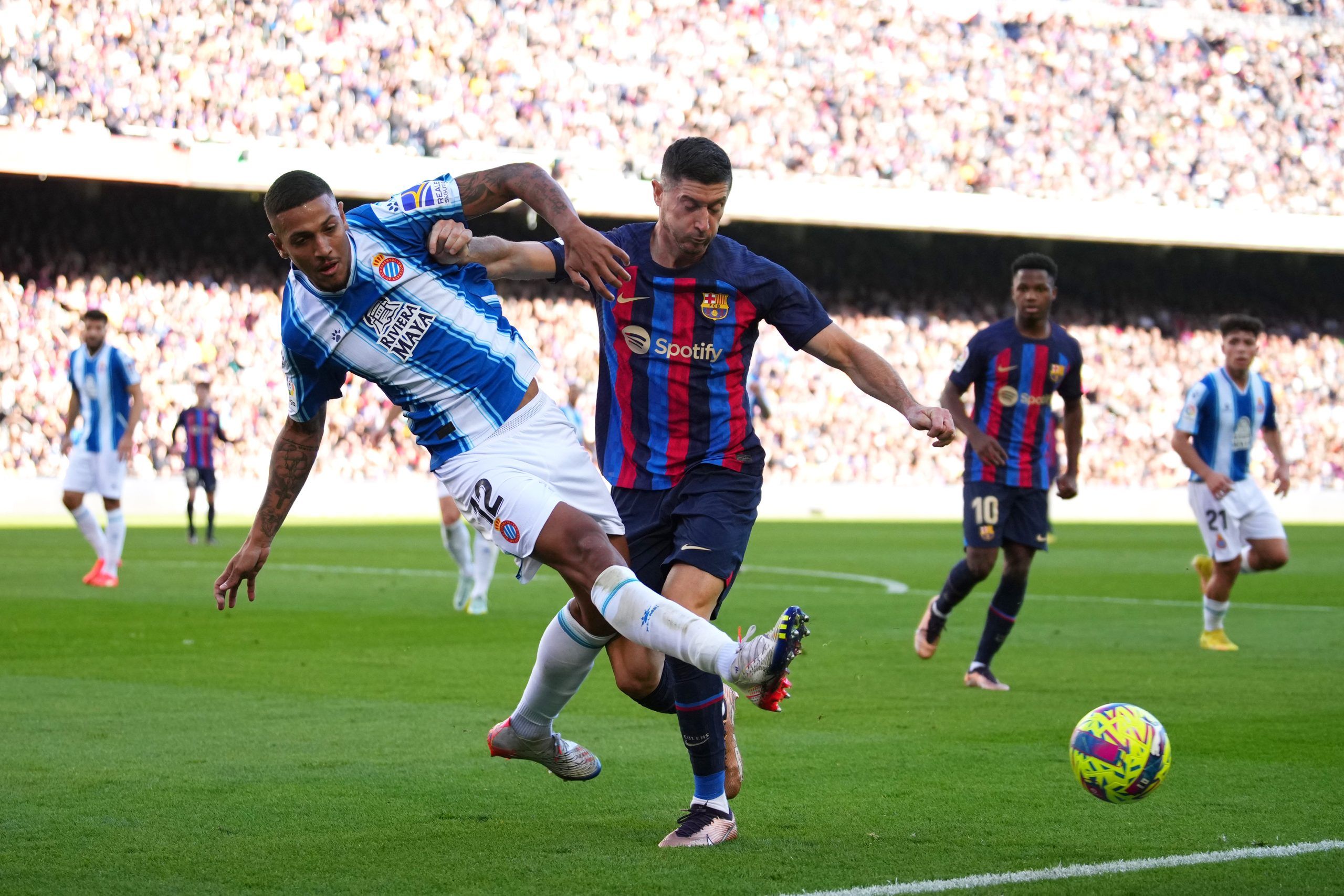 El Espanyol impugna el derbi ante el Barça por la alineación de Lewandowski