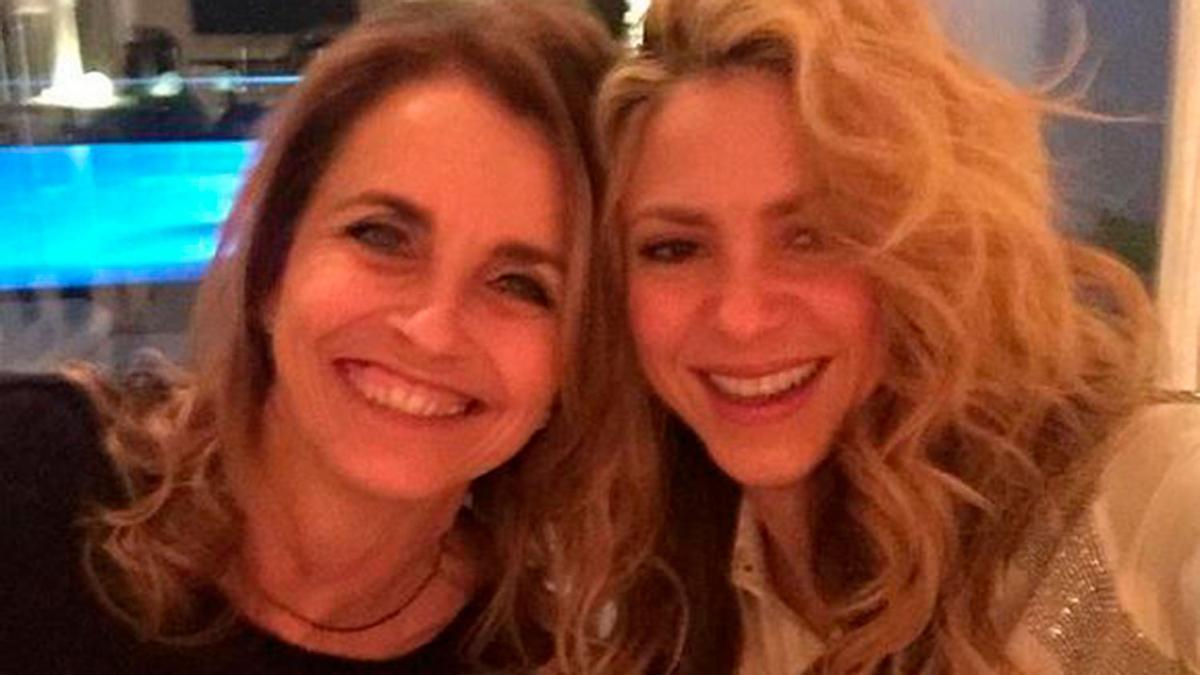 Viralizan imágenes de Shakira siendo callada a la fuerza por su exsuegra