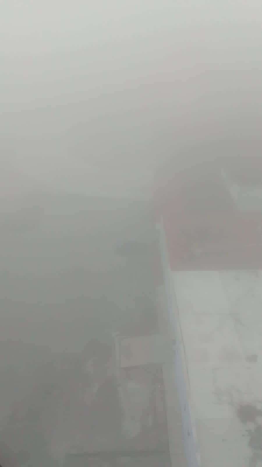 Sin visibilidad desde la Torre de Control debido a la neblina en el Aeropuerto Internacional La Aurora. / Foto: Cortesía