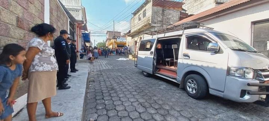 Conductor de microbús atropella y mata a niña de 9 años en Retalhuleu